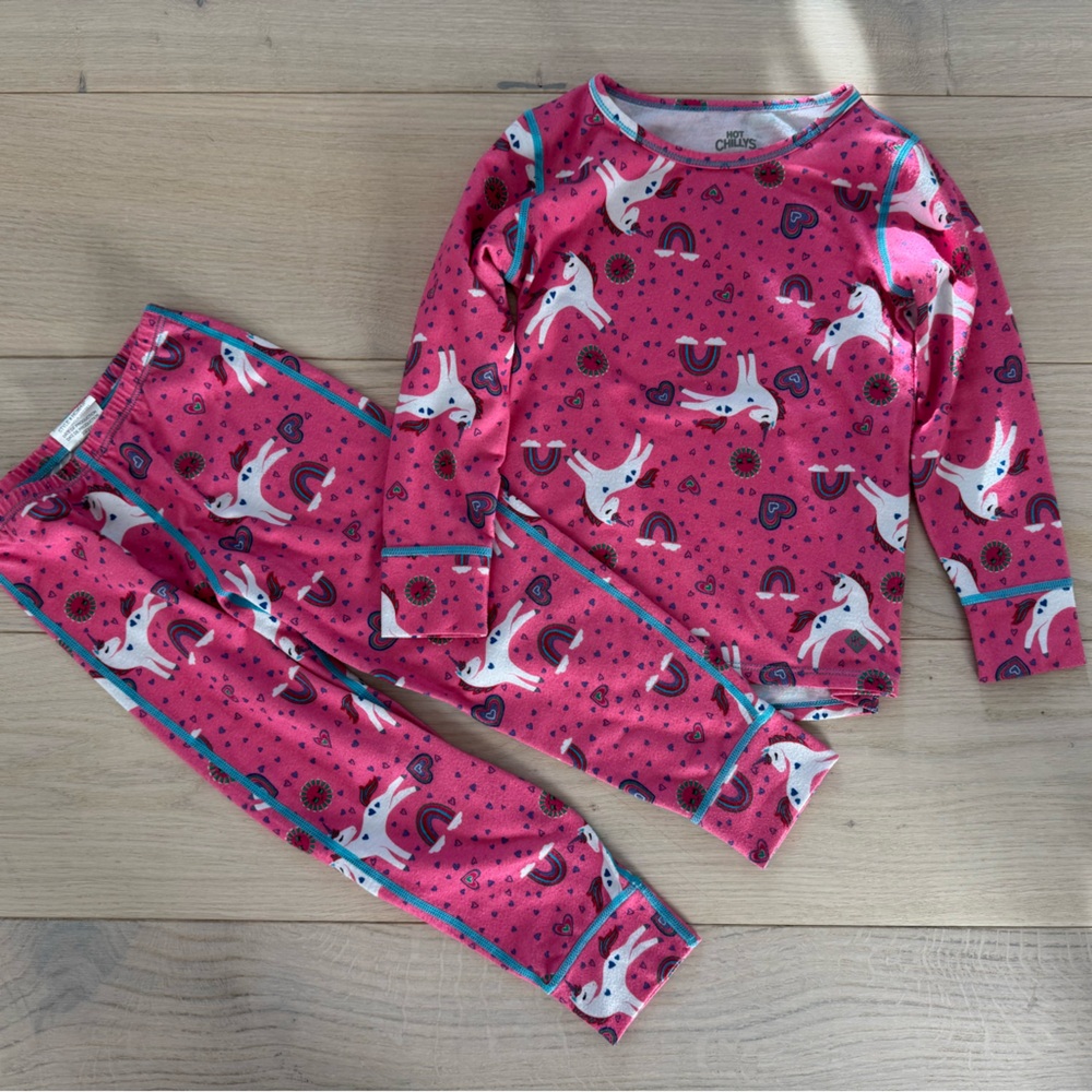 Hot Chillys size 3T thermals in unicorn pattern